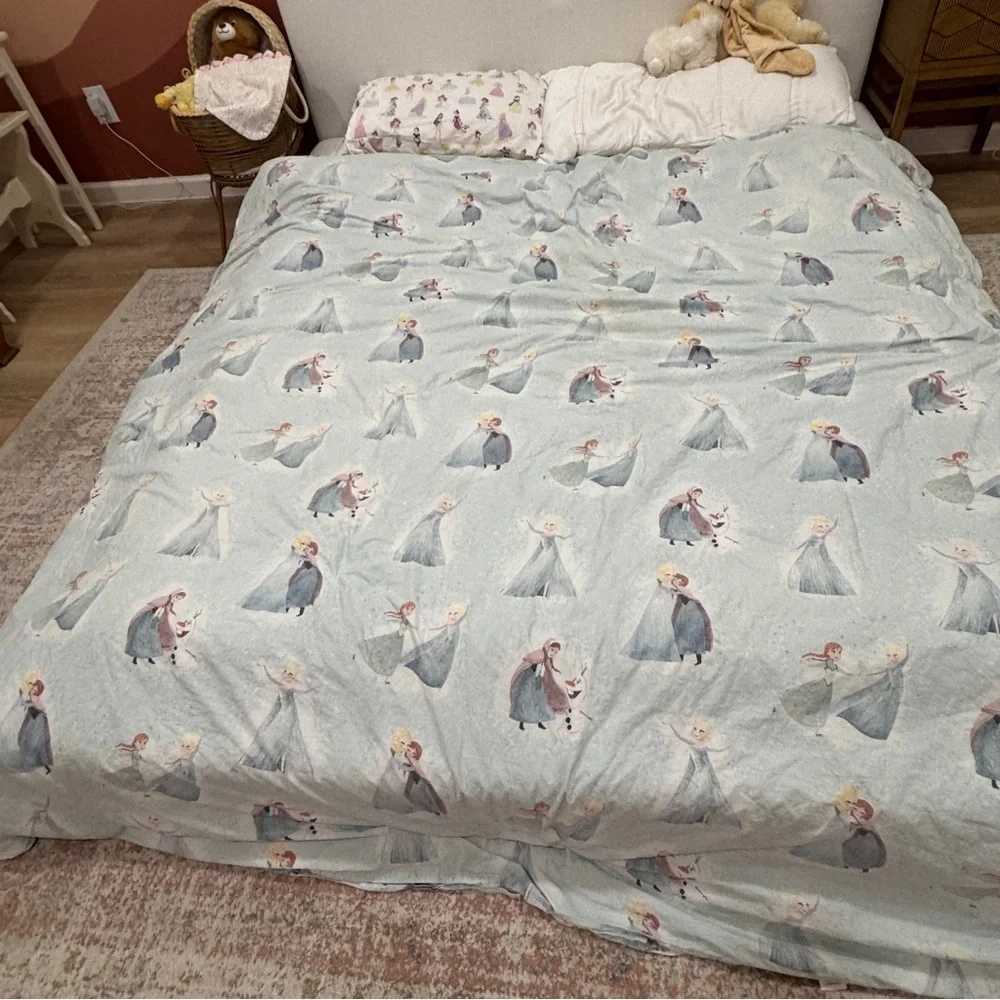 Pottery Barn Kids x Disney frozen duvet cover anna elsa princess queen/full